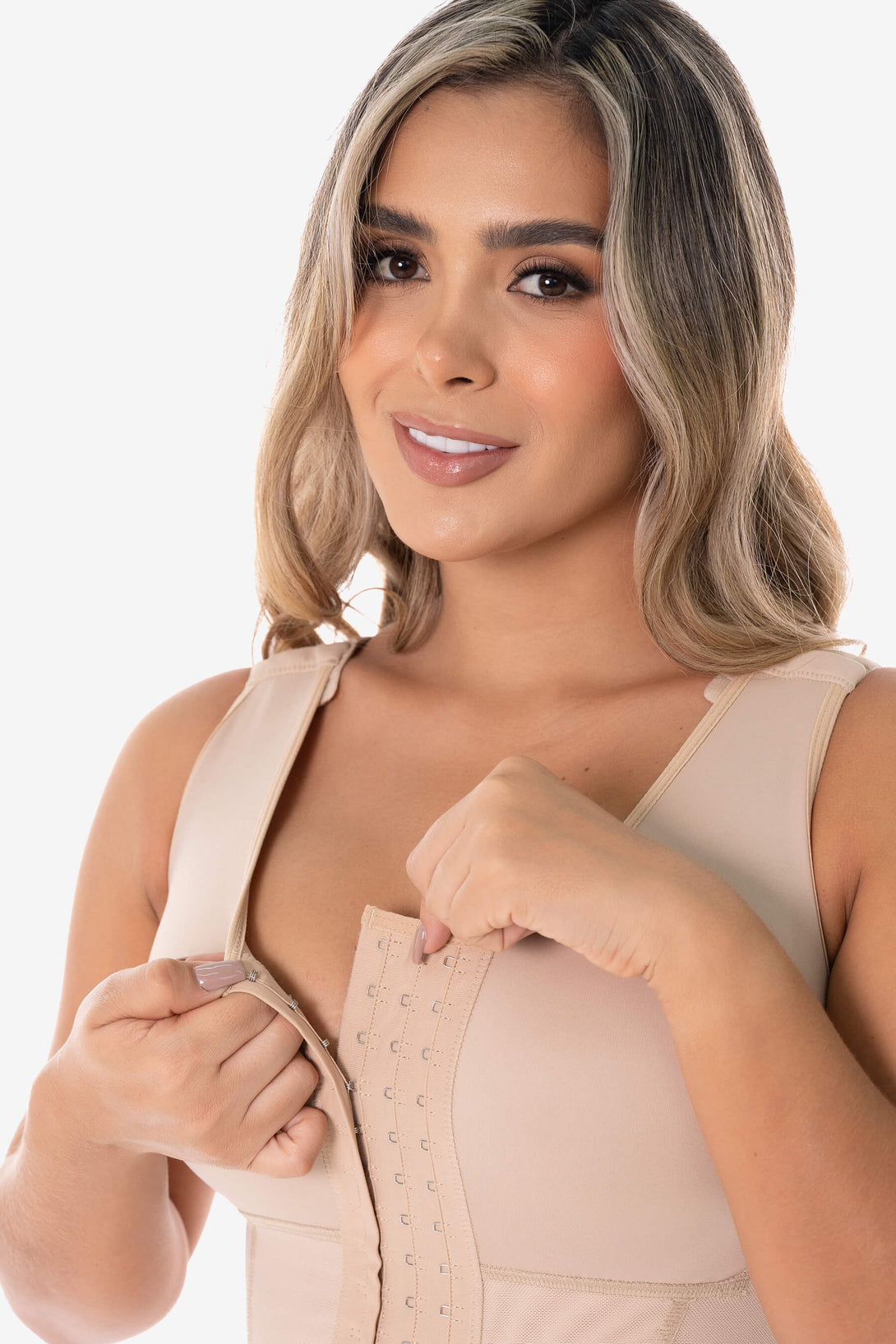 Faja con Bra Semi Reloj de Arena Corta en Powernet | FJ132SR | Preventa